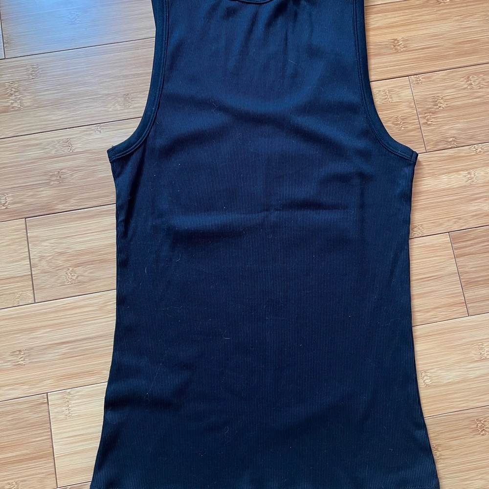 Hugo Boss top - Picture 2 of 7